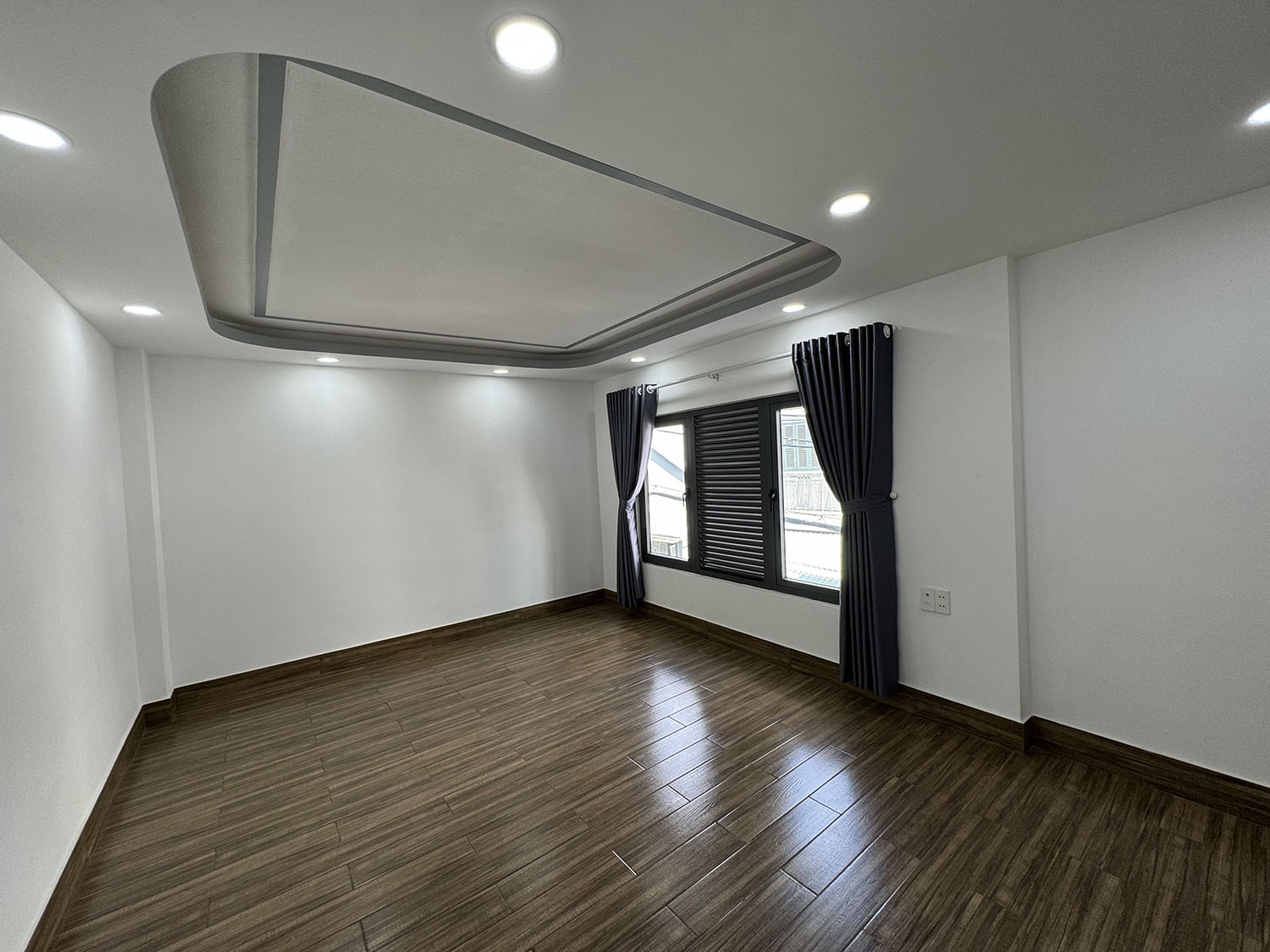 Bán nhà Nơ Trang Long, Quận Bình Thạnh Tuyệt phẩm B.thự Mini 3 lầu thiết kế Singapore hẻm ôtô 7 chỗ